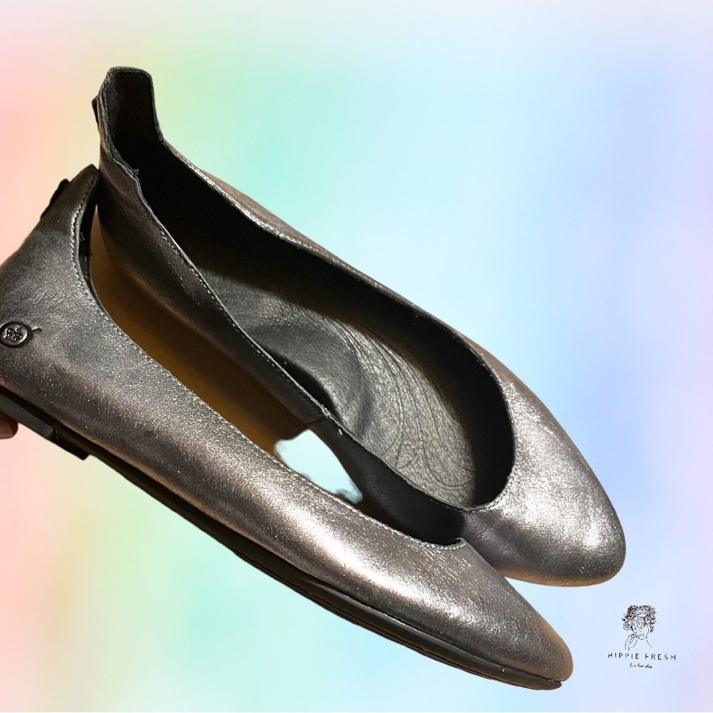 Women's Silver Flats